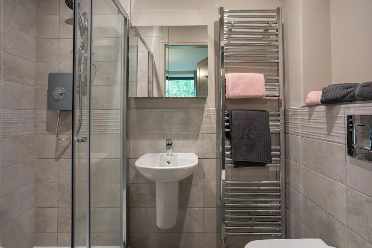 Modern 2Br With Balcony Next To The City Airport Bhd - Free Parking I Long Stay Belfast Apartment