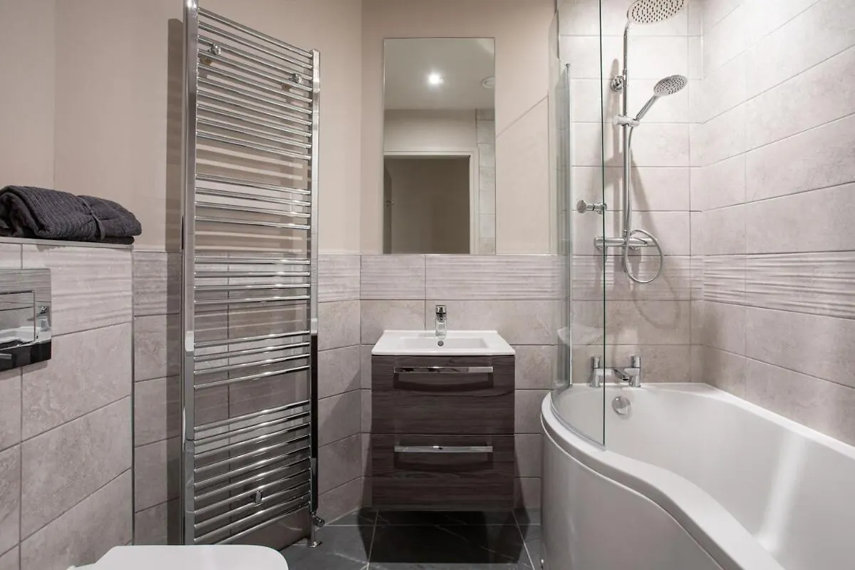 Modern 2Br With Balcony Next To The City Airport Bhd - Free Parking I Long Stay Belfast 0*,